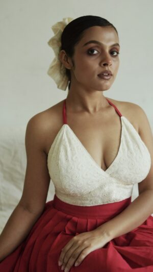 White Hakoba Bustier With Red Strap